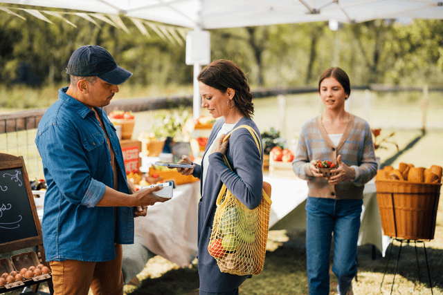 24 KIN ADITL CommConnection FarmersMarket Static EN