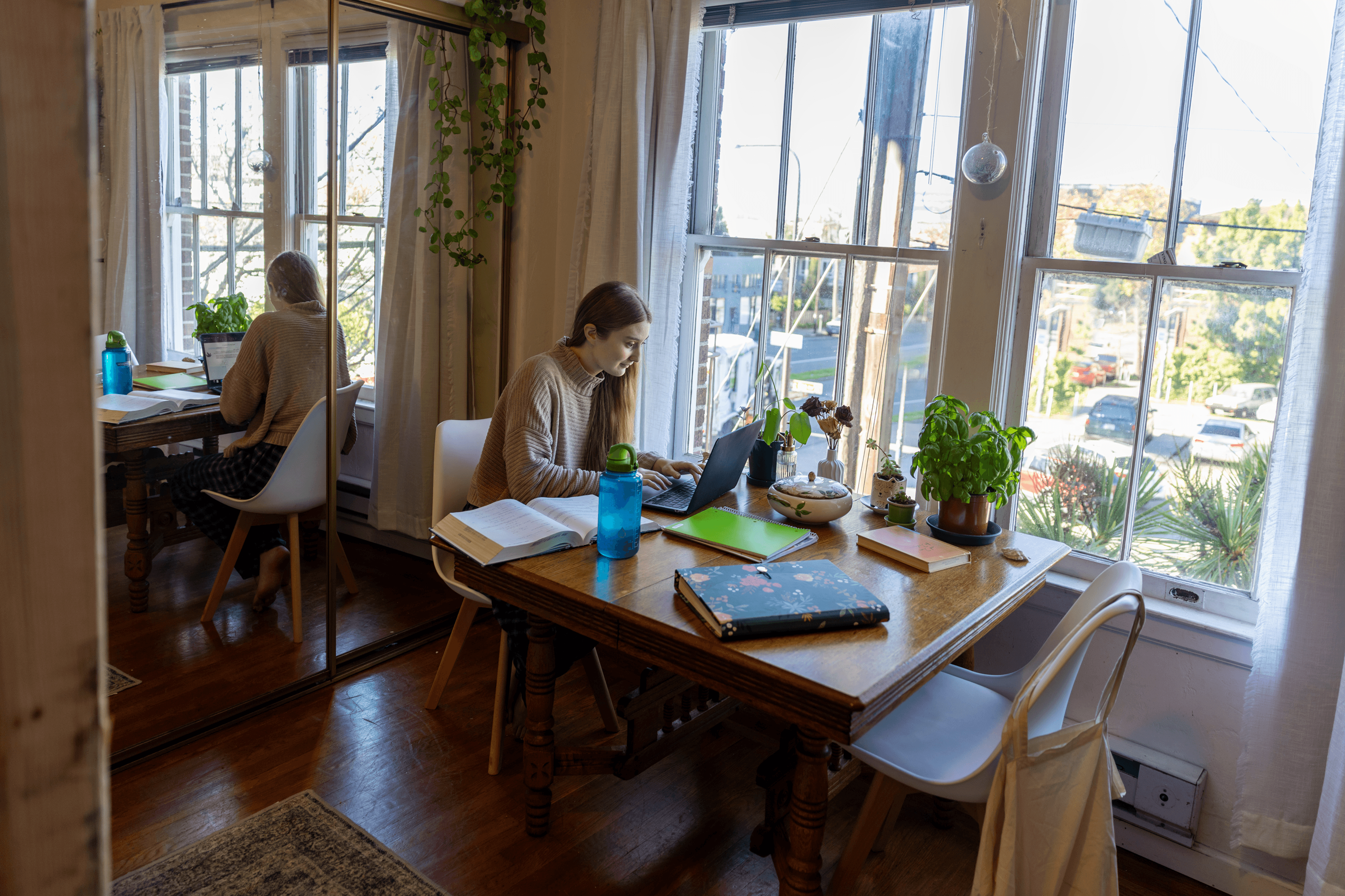 woman working on desk at gom