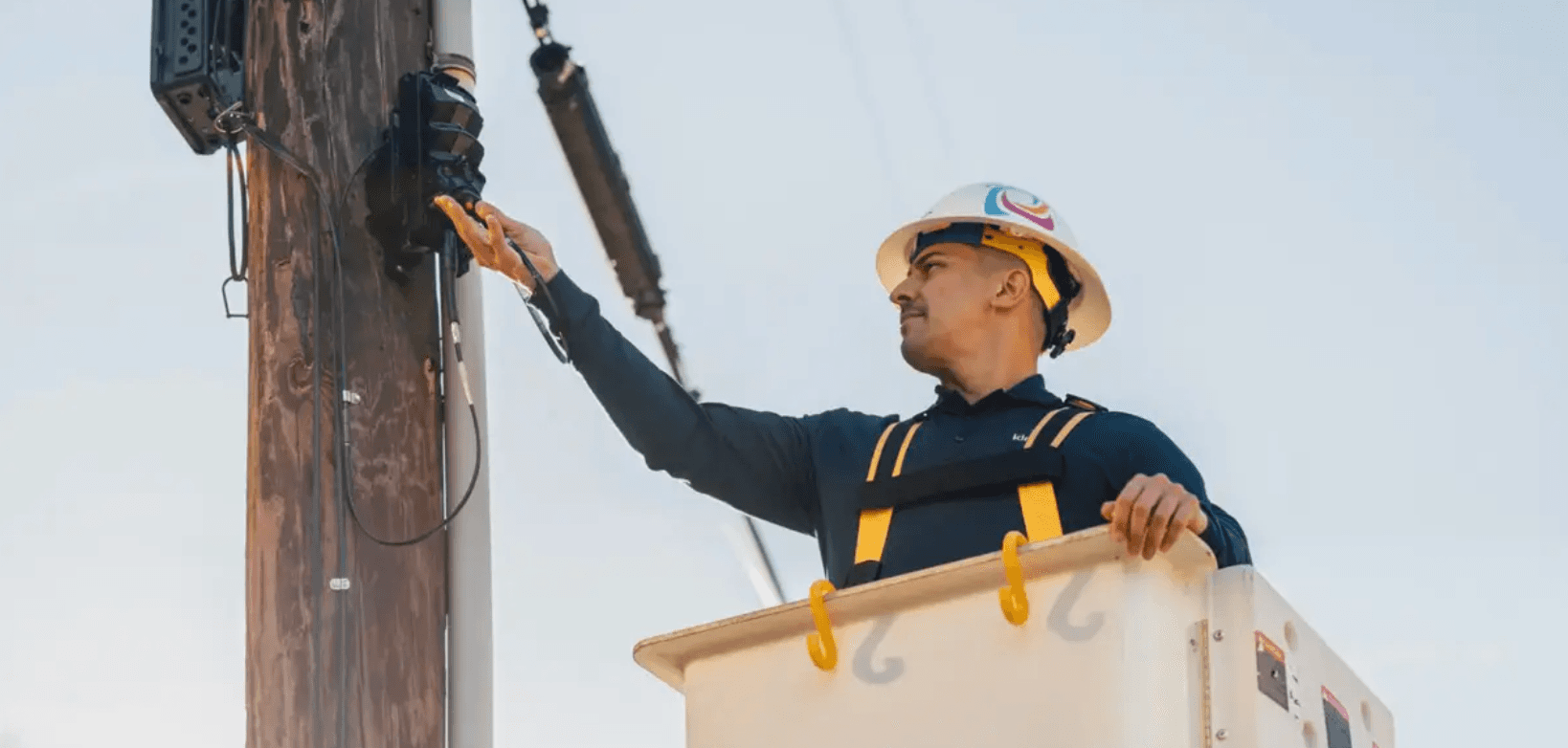 service-tech-cropped2