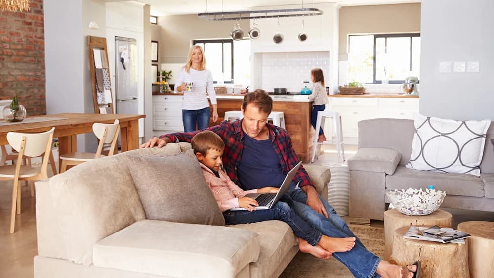 family-kitchen-wifi